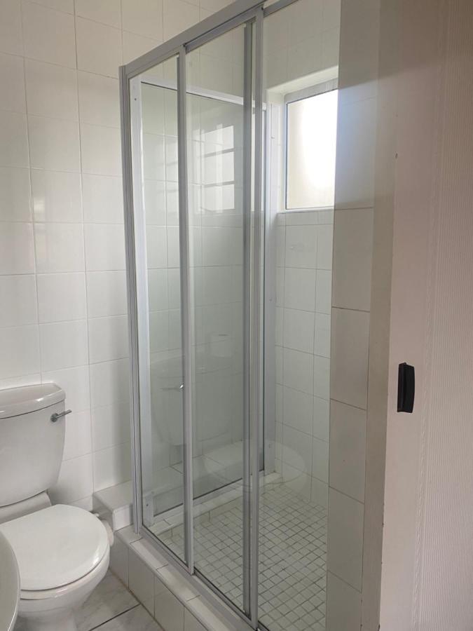 Bluewaters Hotel East London Extérieur photo