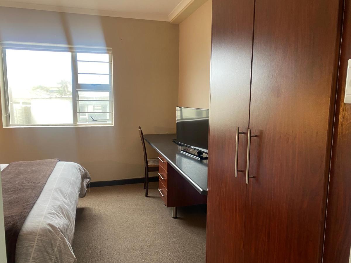 Bluewaters Hotel East London Extérieur photo