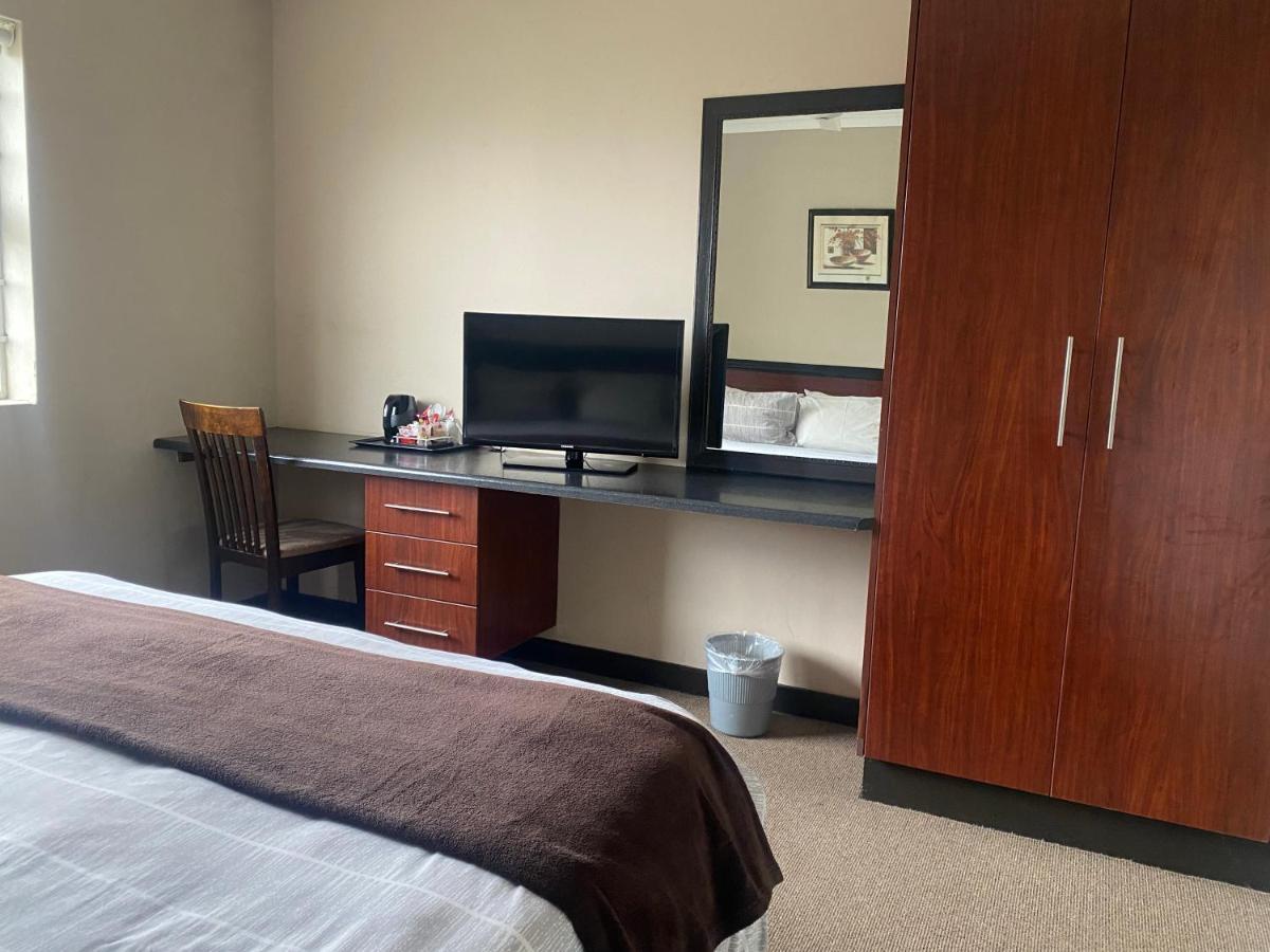 Bluewaters Hotel East London Extérieur photo